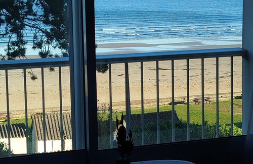 Douarnenez Communaute Apartment | Remarkable residence facing the wonderful Bay of Douarnenez!