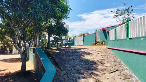 Pelmadulla Hotel | Remaya Holiday Point