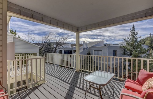 Prescott Condo | Remodeled 2 bd/2 bath condo only 10 minute walk to the Courthouse Square!