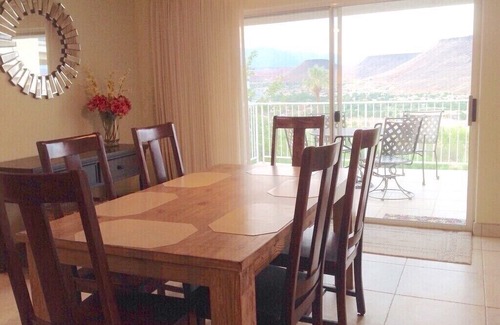 St. George Condo | Remodeled 2 Bed 2 Bath Las Palmas Condo with access to Las Palmas Resort pools.