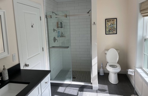 Adamsville House | Remodeled Acoaxet home w/2 passes at Atlantic Beach Club