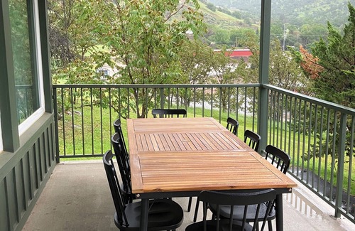 Three Rivers Cabin | Remodeled Cabin with Amazing Views, 2 King Beds, 2 Game Rooms, & EV Charger