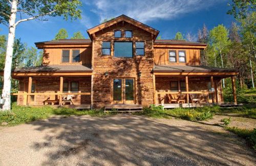Clark House | Remote Cabin Rental near Pearl Lake in Mountains of Clark, Colorado