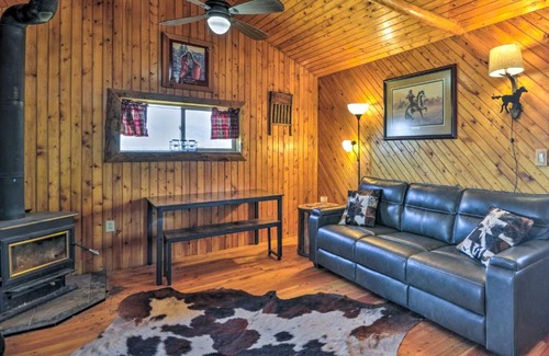 Clark House | Remote Escape Clark Home with Incredible View