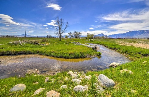 Clark House | Remote Escape Clark Home with Incredible View