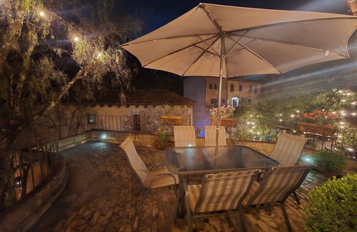 Tetlatlahuca Apartment | Remus: Your Rooftop Refuge in Val'Quirico