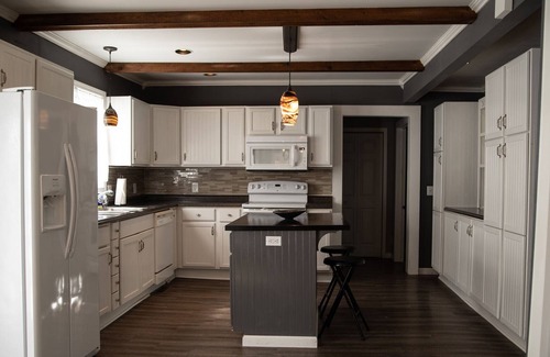 Sesser House | Rend Lake area! Lots of room for family and friends on 2 acres. n
