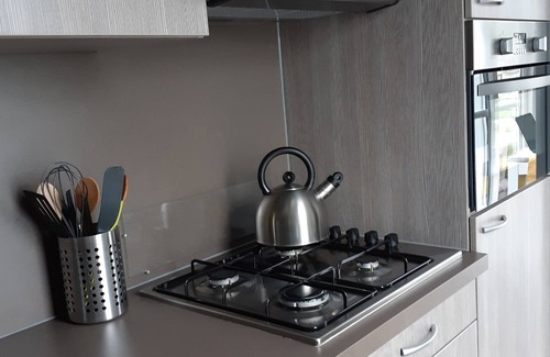 Renesse Ski Chalet | Renesse Zeeland: Modern 4 person Chalet by the sea. Modernes Chalet am Meer.