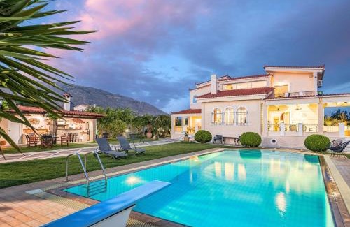 Saronikos Villa | Renko Royal Villa, A Majestic Villa on the Athenian Riviera