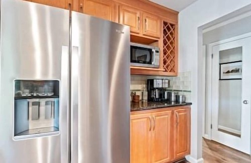 Old Southwest House | Reno Roost a welcoming private home with yard in Old SW Reno