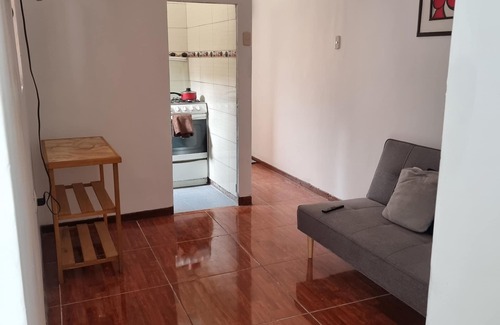 Rimac Apartment | Renovado, moderno departamento a 10 min a la city