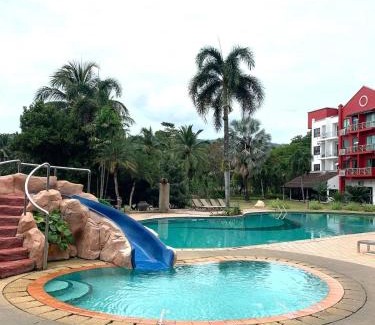 Kuala Teriang Apartment | Renovated 2 Bedroom Seavilla for 6pax