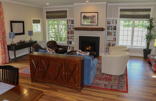 Dorset House | Renovated 2 BR/1BA guest house on private 18-acre property