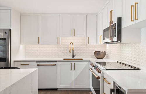 Downtown Apartment | Renovated 2 BR/2 BA In Town with AC!