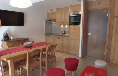Meribel Apartment | Renovated 2-room apartment in Méribel, mountain view