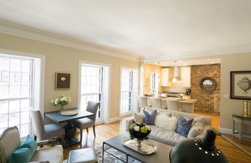 Beacon Hill Condo | Renovated 2BR | 1.5BA on Charles St