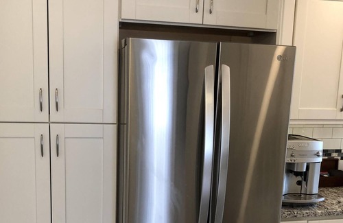 Rockport House | Renovated 3 Bedroom 2 Baths views of Rockport Harbor from Master and Livigroom