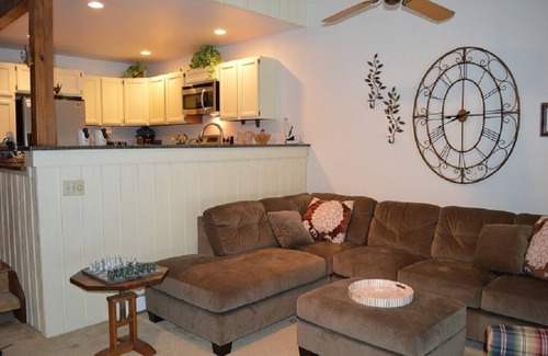 Harbor Springs Condo | Renovated and Updated 4 bedroom/3 bath end unit in Beautiful Harbor Cove