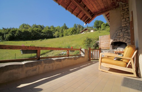 Risoul Apartment | Renovated apartment, terrace with insane views