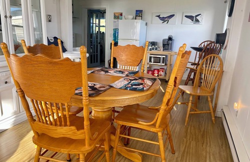 Terra Nova House | Renovated biscuit box style home. Located centrally to the best attractions.
