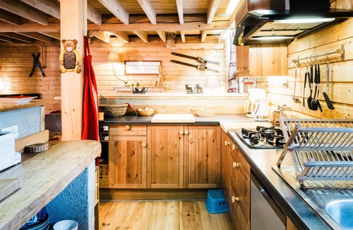 Cauterets House | Renovated chalet-style sheepfold at the entrance to the village of Cauterets