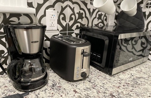 Forest Hills Apartment | Renovated, Clean 1 bedroom in Forest Hills - B