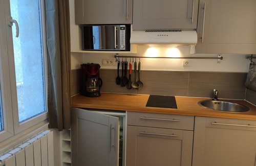 Rochefort Apartment | Renovated, comfortable studio near the spa (Zen)