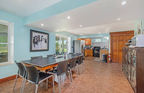 Byron Center House | Renovated Dairy Barn – 5 Beds, 2.5 Baths, Spacious, Accessible & Stylish