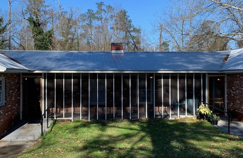 Hardwick House | Renovated duplex on former asylum campus