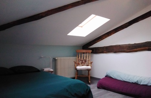 Courzieu Other | Renovated farmhouse in a hamlet in the Monts du Lyonnais region, close to the town centre.