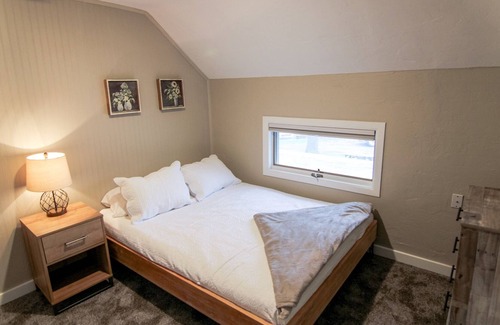Pickett Other | Renovated Farmhouse w/ Game Room! Sleep 6!