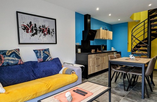 Pierrefitte-sur-Aire Cottage | Renovated apartment with sunny terrace and parking in Pierrefitte-sur-Aire