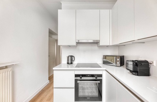 Gare Apartment | Renovated Gare 2BR nr bus station, by Blueground
