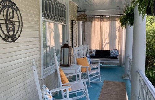 Cape Charles House | Renovated Gem: Walk to Beach, Historic District Shops, Restaurants, Central Park