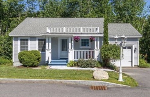 Rockport House | Renovated home one floor living, 2 bedrooms and 2 bathrooms