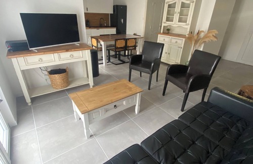 Fos-sur-Mer House | Renovated house with garden for 8 people in Fos sur Mer
