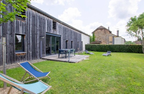 Lavalade Cottage | Renovated house with air conditioning, terrace and parking in Capdrot