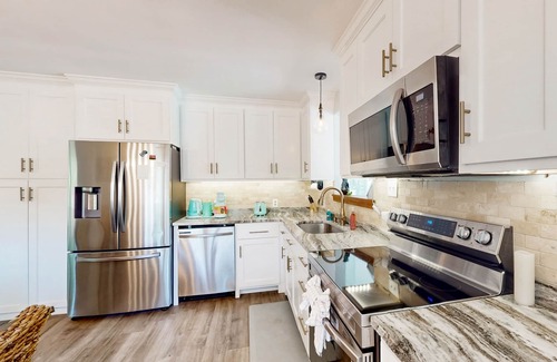 Aspen Hill House | Renovated house with private pool, water access, boat launch, game room & deck