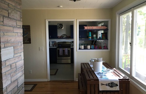 Willsboro Cottage | Renovated in 2016! Sleeps 10+, Beach, Dock, Sunsets, Relax, Fish!
