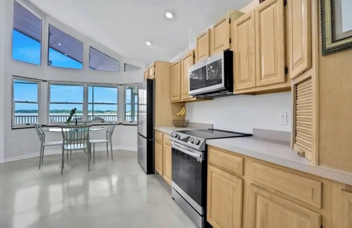 Lake Placid House | Renovated Lakefront, 4 Bdrms, 3 Bath, Dock, Sunset Views, Huge Screened Porch