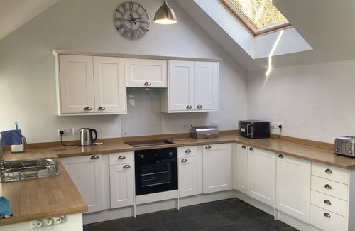 Onich Cottage | Renovated lochside cottage nr Fort William & Glencoe (sleeps 4-6)