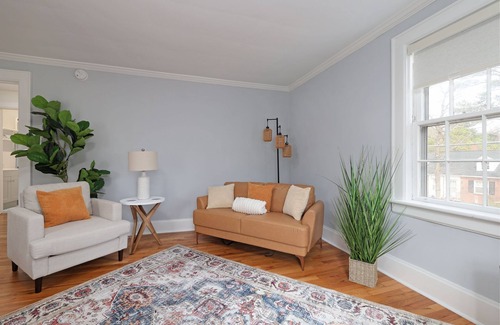 Durham House | *Renovated* Modern 2BR Near Duke/Downtown/Hospital