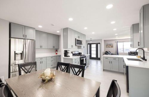 Lakeside House | Renovated Spacious Villa