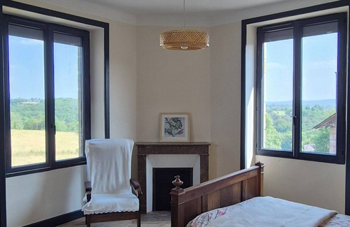 Mansac House | Renovated stone house in the heart of South-West France