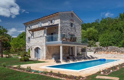 Stanisovi Villa | Renovated stone villa with private pool near Labin