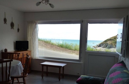 Le Palais Apartment | Renovated studio 20m from the beach in Le Palais, well-equipped