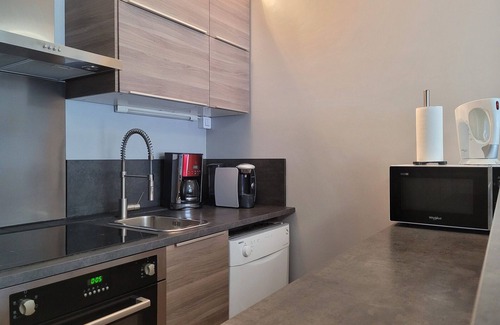 Pra Loup Apartment | Renovated studio for 5, south balcony, private parking in Pra Loup