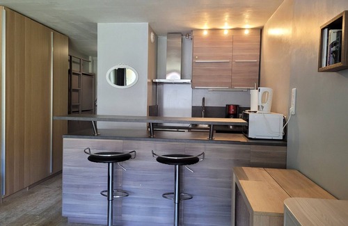 Pra Loup Apartment | Renovated studio for 5, south balcony, private parking in Pra Loup