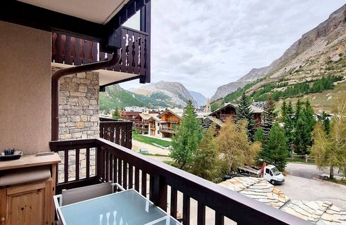 Val-d'Isere Apartment | Renovated Studio with Cabine, Ski-in/Ski-out, Balcony, WIFI