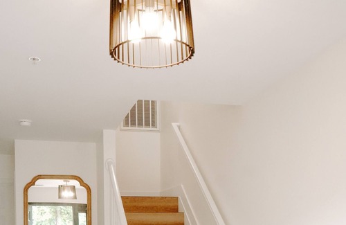 Prince Frederick House | Renovated Townhome in Heart of Prince Frederick
